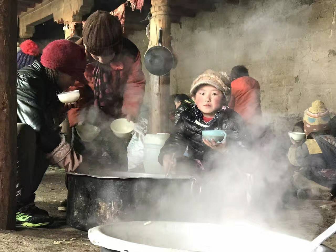 开云·官方版网站登录平台入口-开云(中国)公益回顾丨家国同欢月同圆 温暖满载甘孜州(图10)